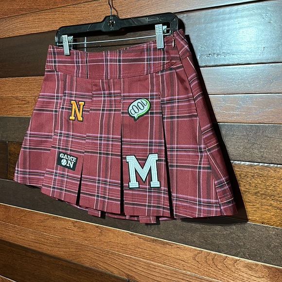 No Boundaries Pleated Maroon Plaid Skater Mini Skirt - Picture 4 of 7